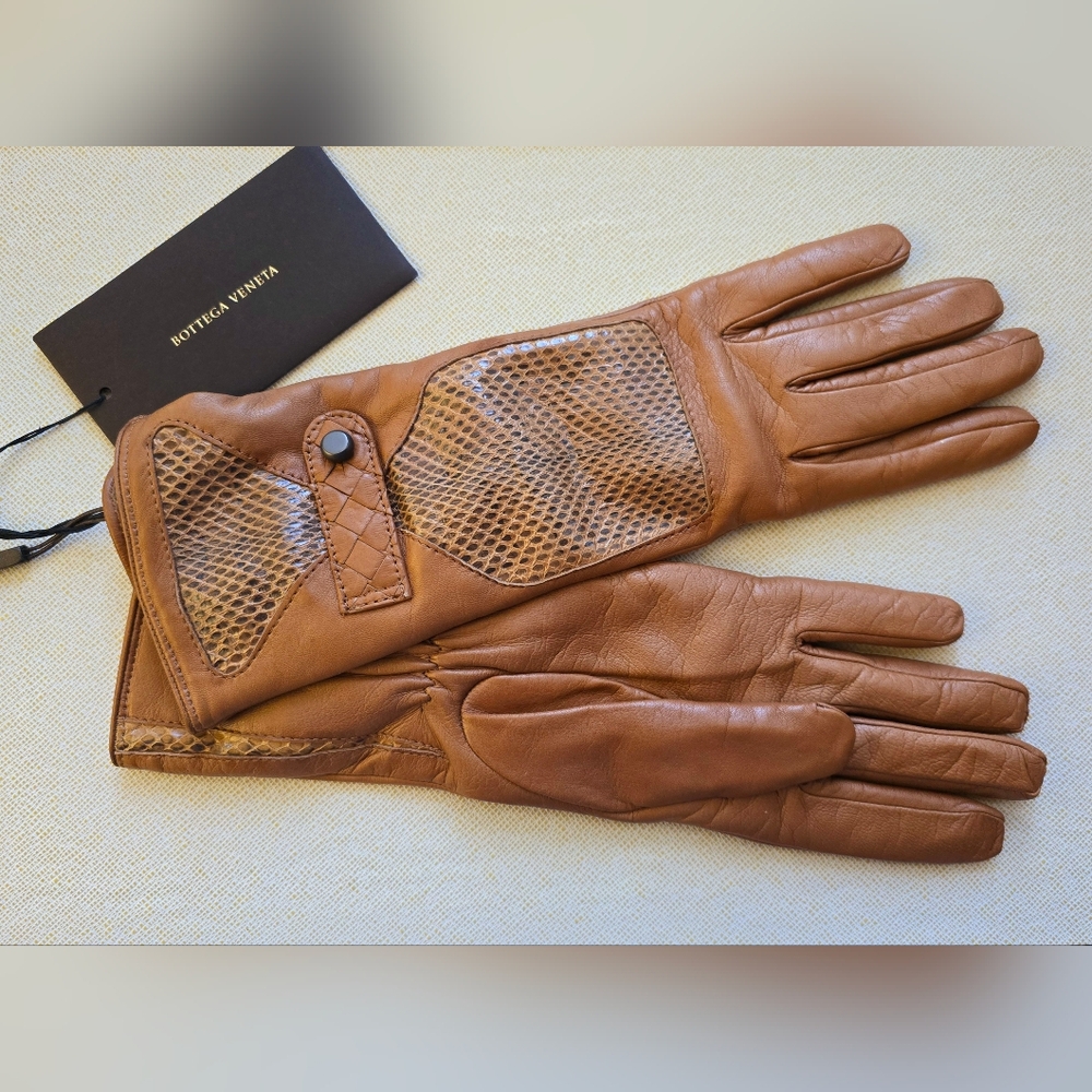 Bottega Veneta Leather Gloves